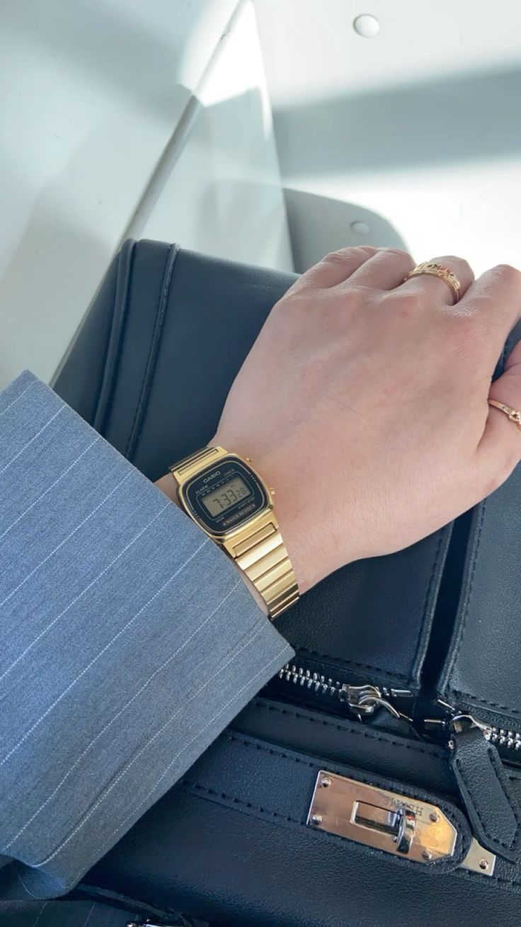 Casio Mini vintage watch - For Women's